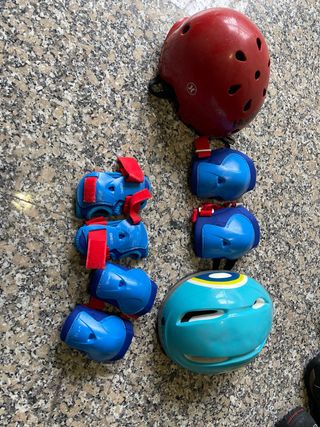 Casco y protecciones patinaje infantil