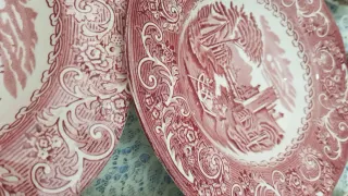 4 piatti fondi inglesi rossi e bianchi