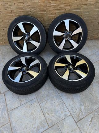 Llantas NISSAN QASHQAI 215/55/R18/99V.