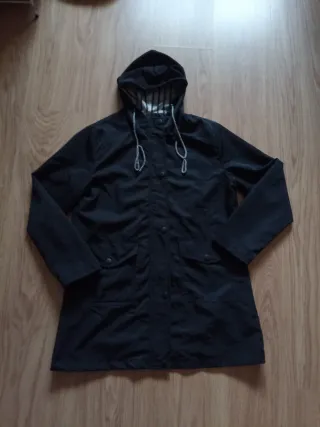 Chubasquero mujer negro con capucha