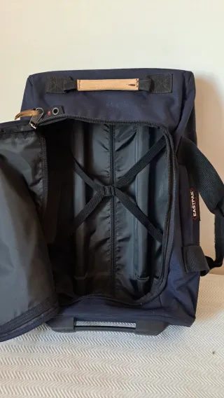 Maleta cabina Eastpak azul