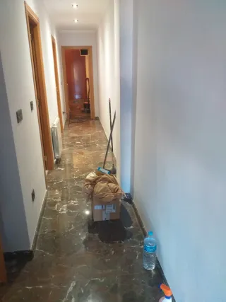 Abrillantados y pulidos de suelos.