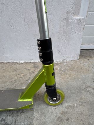 Patinete Scooter Verde y Gris
