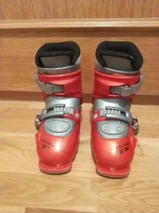 Botas de esquí infantiles talla 20. Marca Dalbello