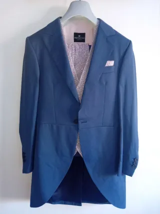 Traje de Novio Protocolo Azul y morado