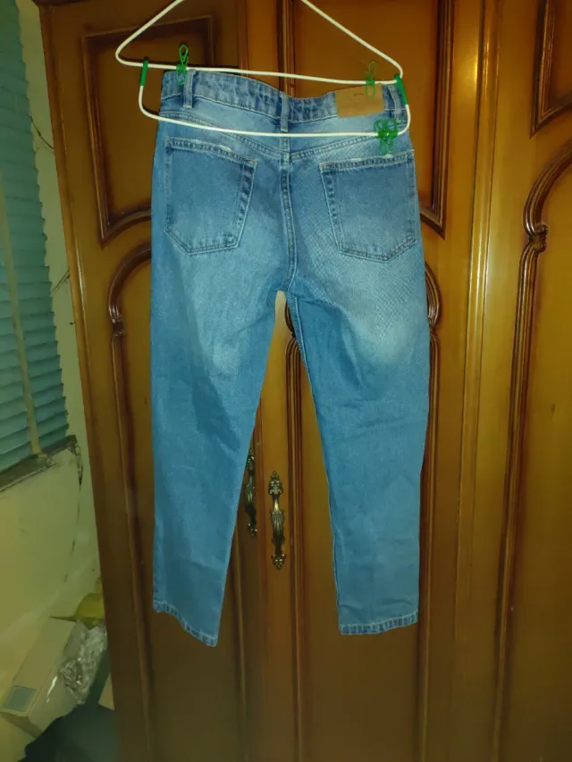 Pantalones vaqueros rotos azules