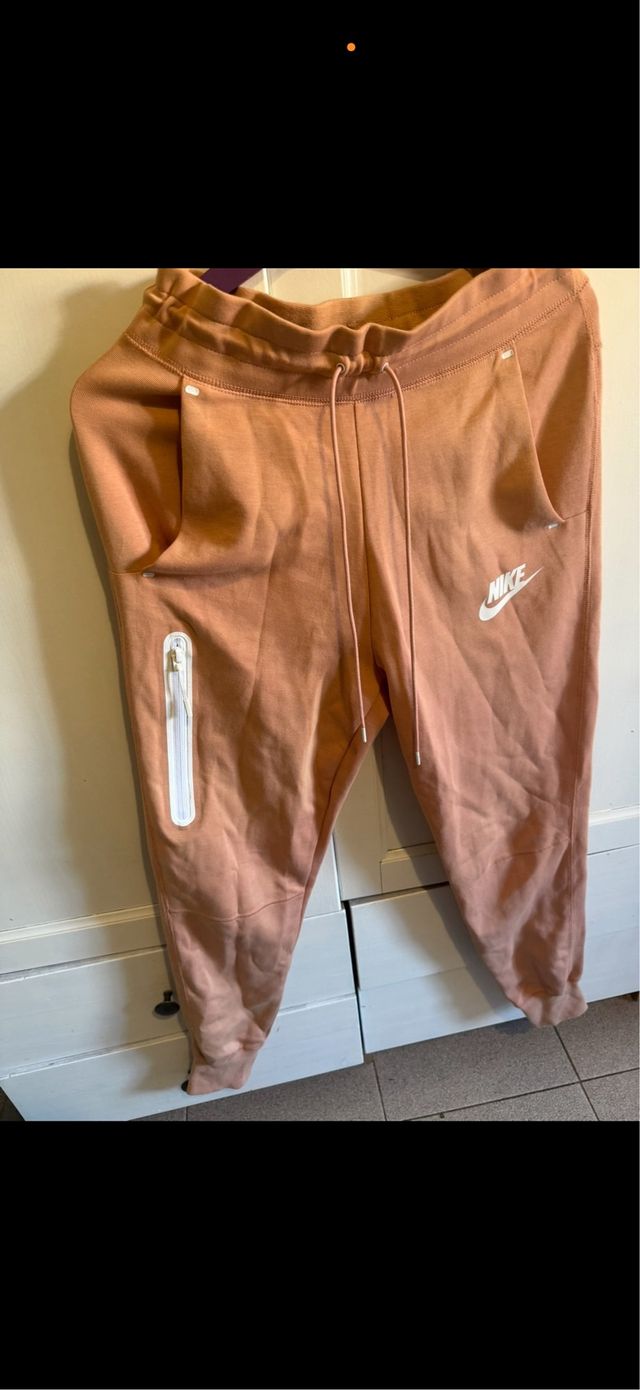 Pantalón chándal Nike naranja