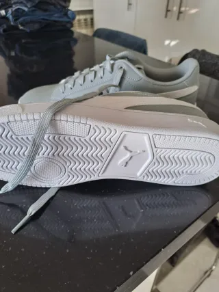 Zapatillas Puma Hombre Gris y Blanco