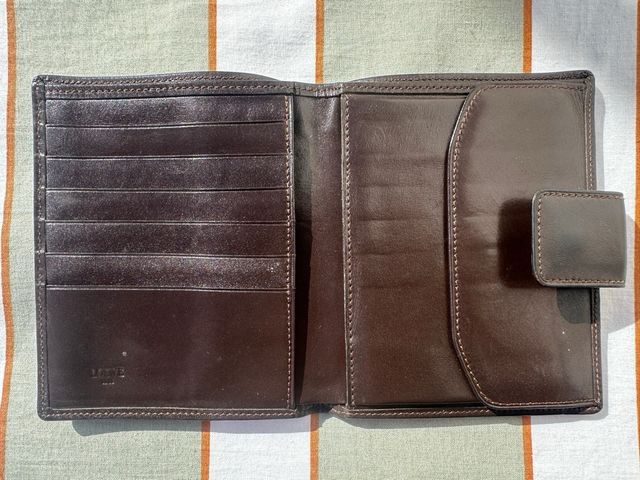 Cartera Loewe Monograma Marrón y Negro