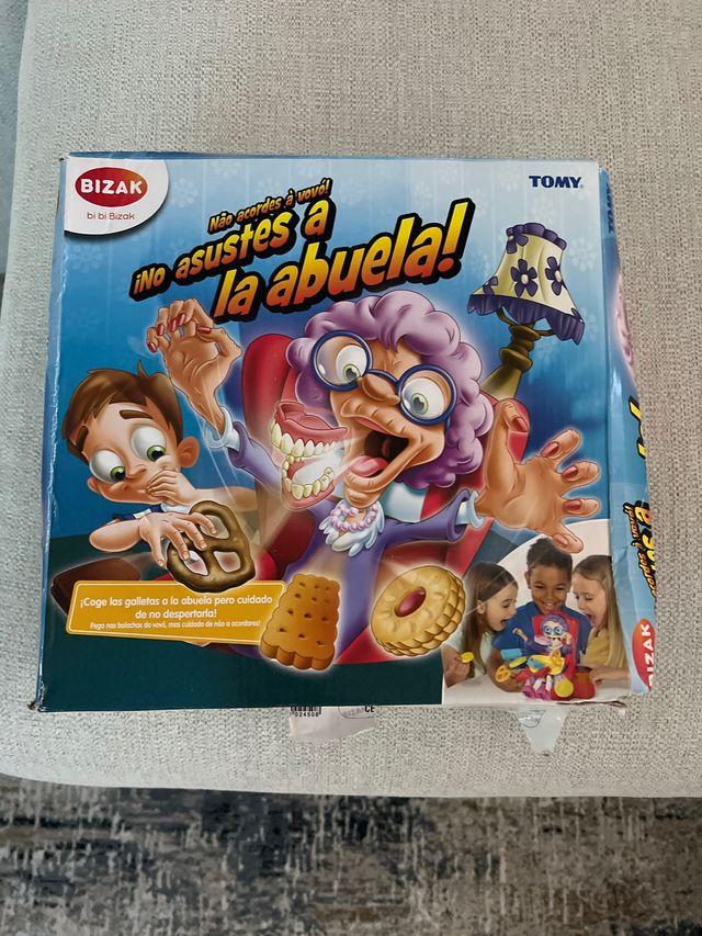 Juego de mesa ¡No Asustes a la Abuela!