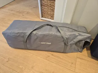 Cuna de viaje First Step + colchón