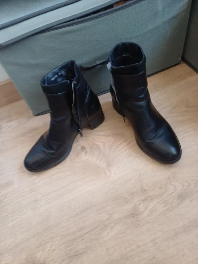 Botines de piel negros talla 38