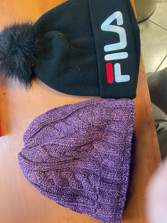 Set berretti Fila nero e viola