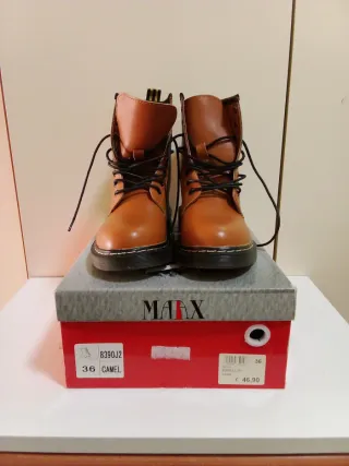 Stivaletti donna camel allacciati num