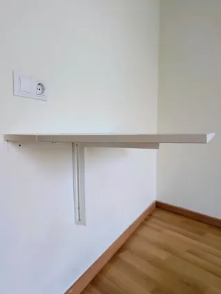 Mesa plegable de pared