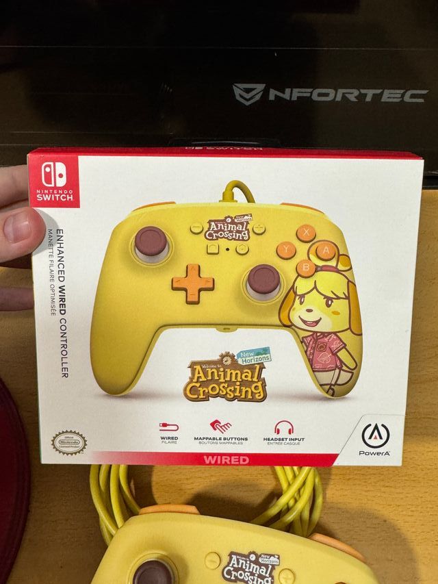 Controller Nintendo Switch Animal Crossing con cavo