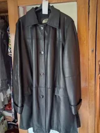 Soprabito in pelle nera