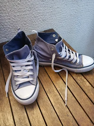 Bambas altas estilo Converse lilas. N38