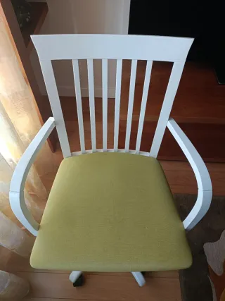 Silla de escritorio madera tapizada