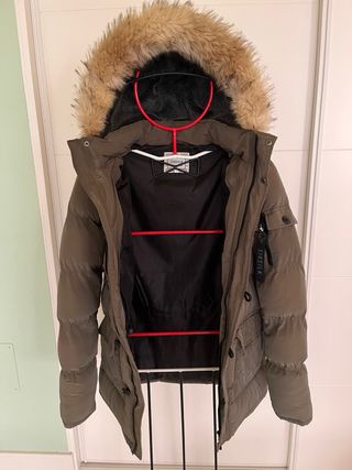 Parka SikSilk verde con Capucha de Pelo