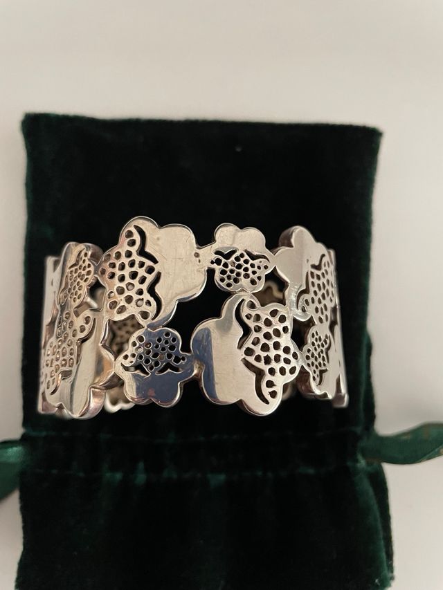 Pulsera Rígida Plata Diseño Floral