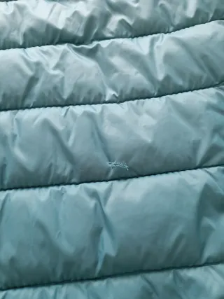 Chaqueta plumas ligera color teal