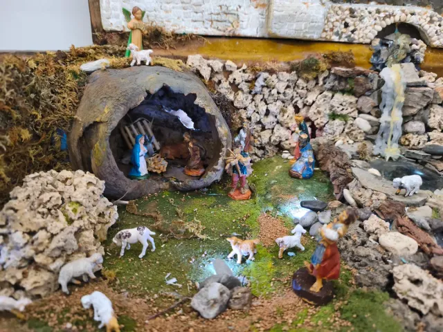 Presepe in scatola di legno