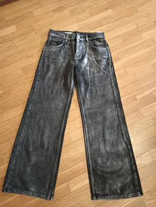Pantalón Zara negro, acabado metalizado T13-14 año