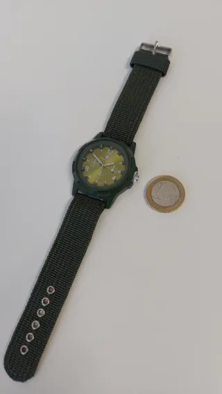 Cortavientos azul marino - gris por dentro,talla M