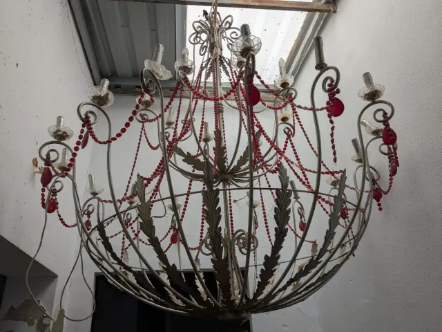 Gran lámpara colgante de metal y cristal