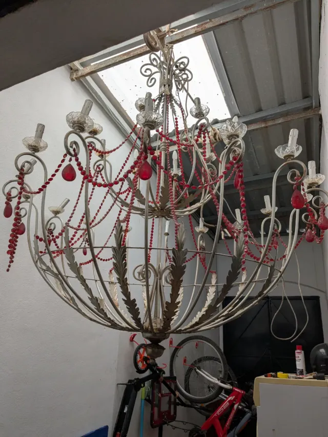 Gran lámpara colgante de metal y cristal