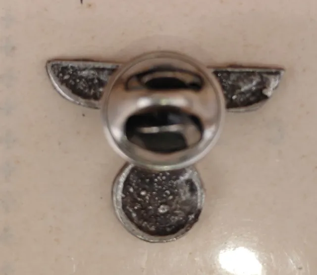 Distintivo militar águila y esvástica