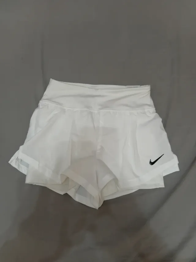 Pantalones cortos Nike blancos
