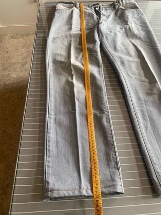 Pantalón vaquero Lloyd's gris regular