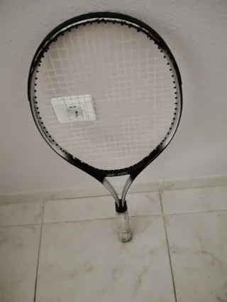 Raqueta de tenis John Smith