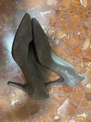 Zapato salón ante marrón talla 37