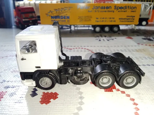 Camión DAF 95 Herpa