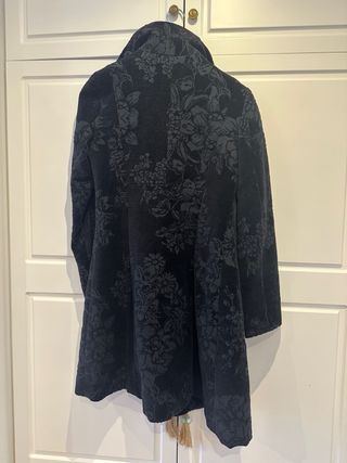 Abrigo Desigual floral talla 38