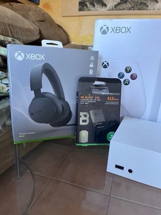 Pacchetto Xbox Series S Bianca + Accessori
