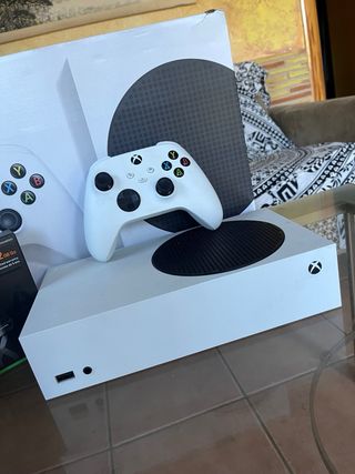 Pacchetto Xbox Series S Bianca + Accessori
