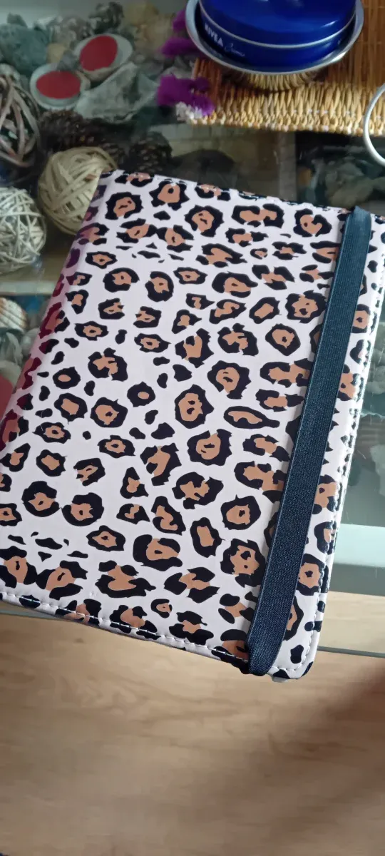 Funda Tablet Leopardo Giratoria 16x24