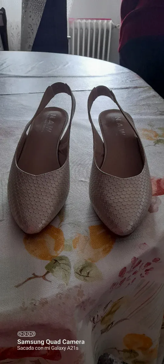 Zapatos slingback sin estrenar T38