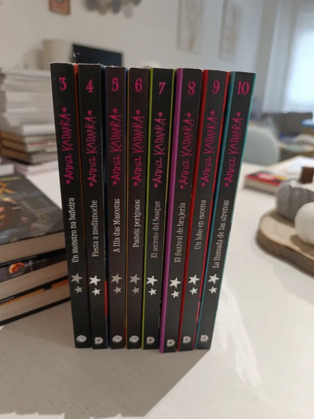 Anna Kadabra 9. Un lobo en escena Anna Kadabra 8.