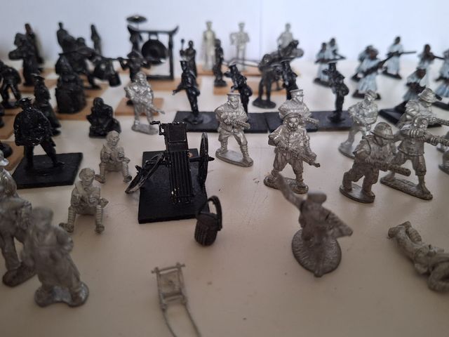 Soldatini metallo per wargames