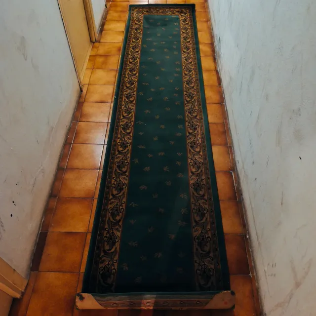 Alfombras pasilleras verdes con diseño