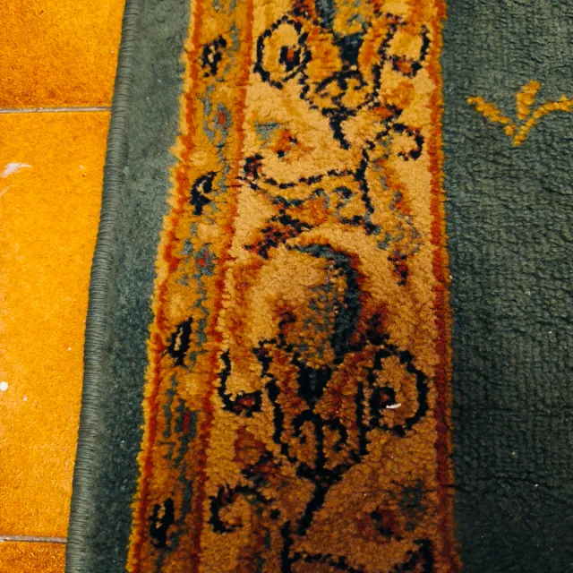 Alfombras pasilleras verdes con diseño