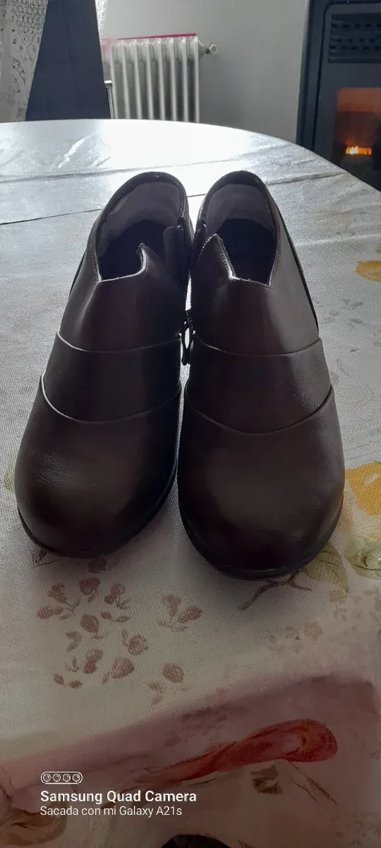 Botines marrones talla 38