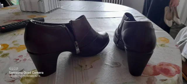 Botines marrones talla 38