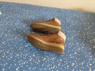 Botines marrones con cremallera