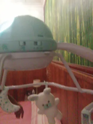 Móvil musical para cuna